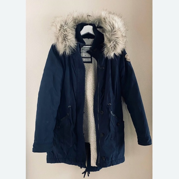 Abercrombie & Fitch - women's fleece lined navy winter coat - Picture 1 of 1